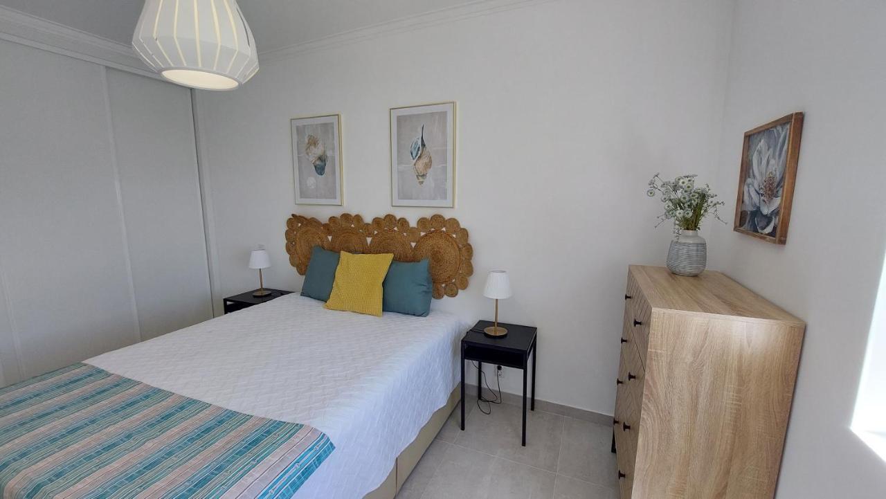 Apartamento Kelyfos Beach By Feriascomsol Quarteira Exterior foto